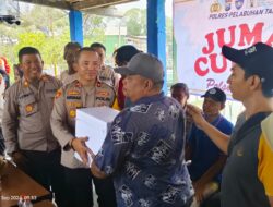 Jumat Curhat di Kampung Nelayan, Polres Tanjung Perak Ajak Warga Jaga Kondusivitas Jelang Pilkada