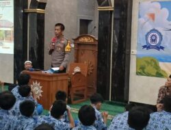 Kapolsek Krembangan Ajak Pelajar Surabaya Perangi Kenakalan Remaja Bullying dan Bahaya Narkoba