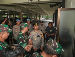 Kapolrestabes Surabaya Pantau Langsung Pengamanan Kebaktian Natal 2024 di Gereja Bethany