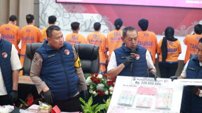 Wujudkan Asta Cita, Polda Jatim Berhasil Ungkap 819 Kasus Narkoba dan TPPU Dalam 100 Hari