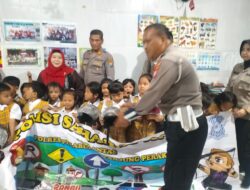 Polisi Sahabat Anak Satlantas Polres Pelabuhan Tanjung Perak Ajak Anak TK Lil Wathon Kenal Lalu Lintas Sejak Dini