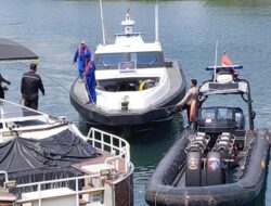 Ditpolairud Polda Jatim Siagakan 2 Kapal Patroli Amankan Selat Bali Selama Libur Panjang