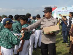 Polres Pasuruan Gelar Jumat Curhat, Bahas Kamtibmas Hingga Gerakan Minum Susu Bagi Anak – anak