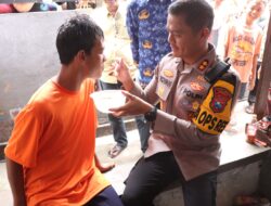 Polisi Peduli, Kapolres Gresik Lepas Rantai ODGJ dan Bantu Pengobatan