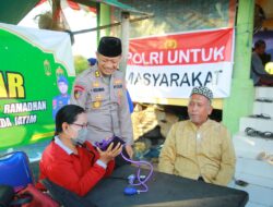 Gelar ‘Pegar’ Ditpolairud Polda Jatim Peduli Kesehatan Warga Nelayan di Bulan Ramadhan