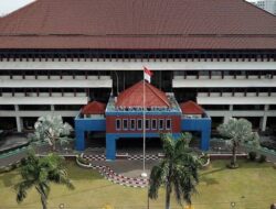 Perumda air minum surya sembada kota surabaya siaga distribusi air pelayanan 24 jam selama libur lebaran