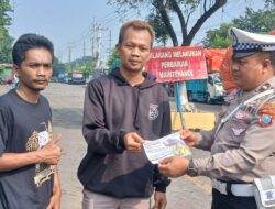 Sosialisasi ODOL di Prapat Kurung: Upaya Satlantas polres Tanjung Perak Cegah Kerusakan Jalan dan Kecelakaan