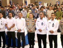 Polda Jatim dan Kanwil Ditjen Imigrasi Bersinergi Sambut Hari Bhayangkara ke – 79 Gelar Semarak 1079 Paspor untuk Negeri