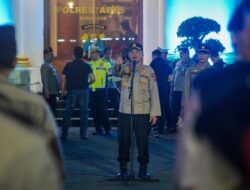 Patroli Skala Besar: Kapolrestabes Surabaya Pastikan Malam Kota Tetap Kondusif