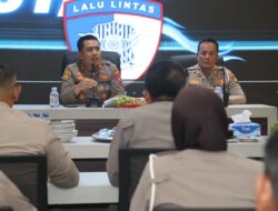 Peringati HUT Lalu Lintas Bhayangkara ke-70, Kapolres Pelabuhan Tanjung Perak Ajak Jajaran Refleksi Diri dan Tingkatkan Pelayanan Humanis