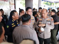 *Kapolda Jatim Tegaskan Proses Identifikasi Korban Robohnya Bangunan Pesantren Al-Khoziny Berjalan Intensif