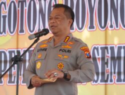 Kapolrestabes Surabaya Apresiasi Partisipasi W arga dalam Pembangunan Pagar Polsek Wonokromo