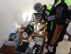 Pastikan Gizi dan Keamanan Pangan Terjamin, Sidokkes Polres Pelabuhan Tanjung Perak Laksanakan Uji Food Safety Menu SPPG