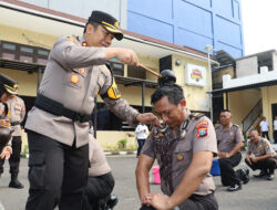 Apresiasi Kinerja Akhir Tahun, 47 Personel Polres Pelabuhan Tanjung Perak Naik Pangkat