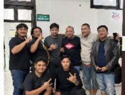 Tim jatanras polda jatim tembak pelaku pencuri kendaraan yang nekad hendak membacok petugas 
