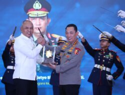 Kapolri Terima Adhi Bhakti Senapati, Jadi Motivasi Perkuat Sinergi Keamanan Siber