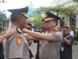 Dedikasi Tanpa Henti! Polrestabes Surabaya Beri Penghargaan Kenaikan Pangkat Pengabdian kepada Perwira Berprestasi