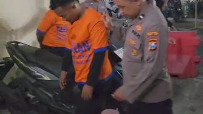 Polsek Kenjeran Amankan Dua Pencuri HP Modus Tagih Utang di Kos Kalilom