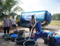 Polres Tuban Gelar Baksos Sambut Hari Bhayangkara ke 80, Droping 40 Ribu Liter Air Bersih di 3 Desa