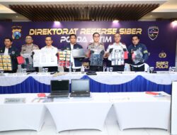 Polda Jatim Bongkar Sindikat Love Scamming Internasional, 3 Tersangka Diamankan