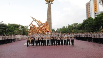 Polrestabes Surabaya Gelar Ziarah di TMP jelang Hari Bhayangkara ke-80, Mengenang Jasa Pahlawan sebagai Spirit Pengabdian Polri