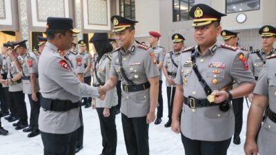 Kapolda Jatim Pimpin Sertijab PJU dan Kapolres, Perkuat Regenerasi Kepemimpinan dan Pelayanan Presisi