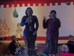 Sedekah Bumi Kelurahan Sonokwijenan Dimeriahkan Wayang Kulit Semalam Suntuk