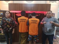 Polrestabes Surabaya Bekuk Dua pengedar, Bohlam Lampu jadi Tempat Sabu 