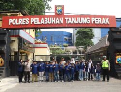 Polres Tanjung Perak Tanamkan Disiplin dan Tertib Lalu Lintas kepada Siswa SD