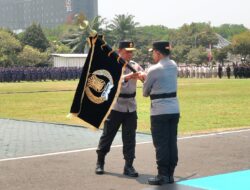 Simbol Estafet Kepemimpinan, Pataka “Bhayangkara Satya Abhiyukta” Diserahkan kepada Irjen Pol Dekananto